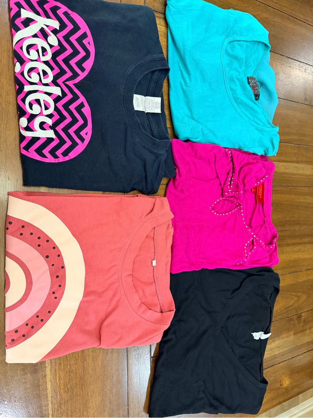 Bundle of 5 Womens Tops Size M - JLO Canvas Gildan